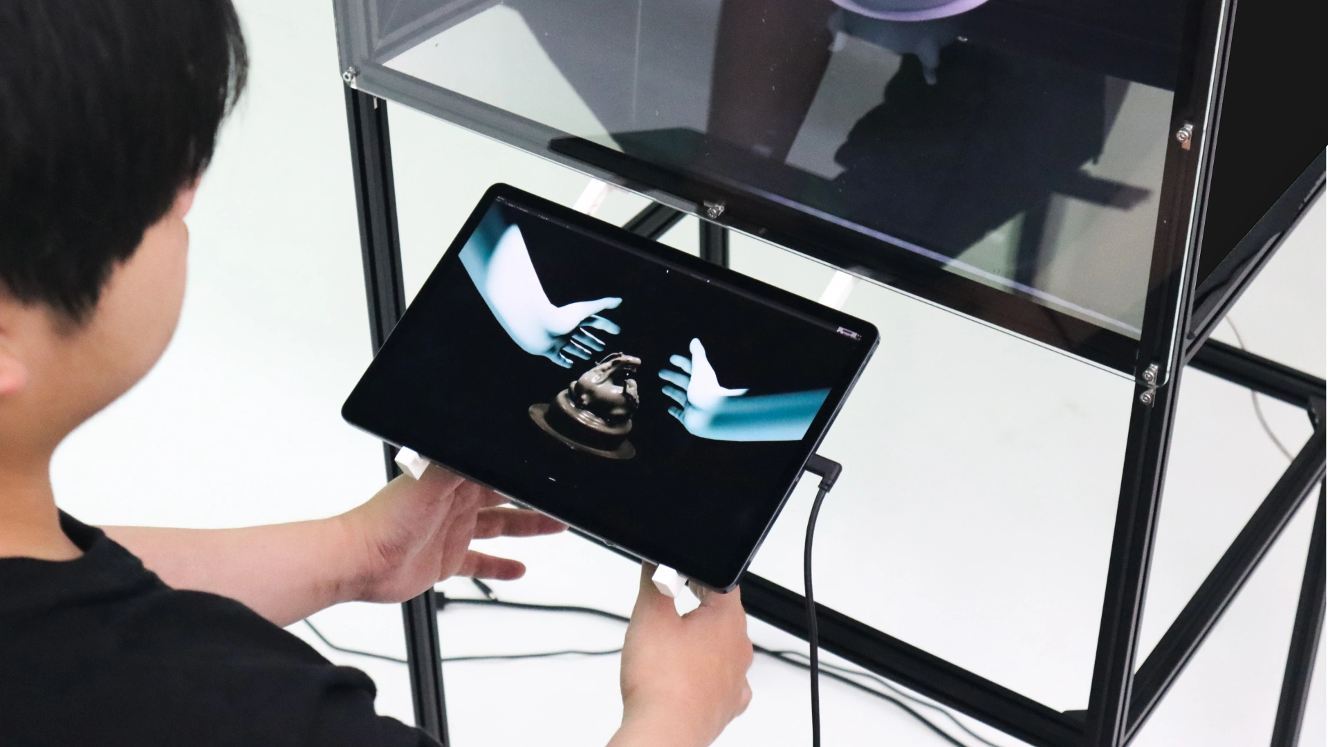 LCD interaction image